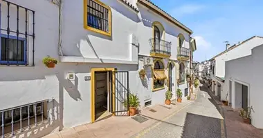 4 bedroom house in Dos Hermanas, Spain