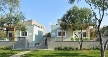 Investissement dans Kastro, Grèce