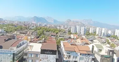 6 room apartment in Konyaalti, Turkey