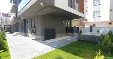 Wohnung 3 zimmer in Muratpasa, Türkei