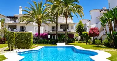 Wohnung 2 Schlafzimmer in San Pedro Alcantara, Spanien