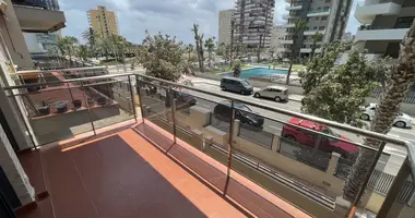 Apartamento 3 habitaciones en Alicante, Španjolska