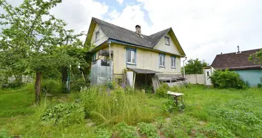 Casa en Papiarnianski sielski Saviet, Belarús