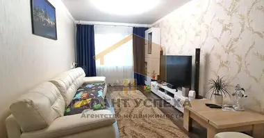 Apartamento 4 habitaciones en Muchaviecki sielski Saviet, Belarús