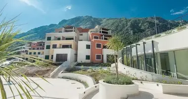 Квартира 3 комнаты в Morinj, Черногория