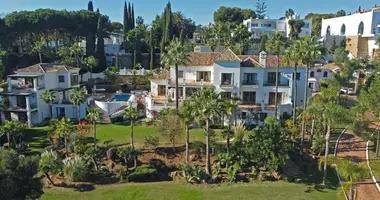 Mansion 15 bedrooms in Benahavis, Spain