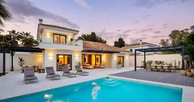 4 bedroom house in Periana, Spain