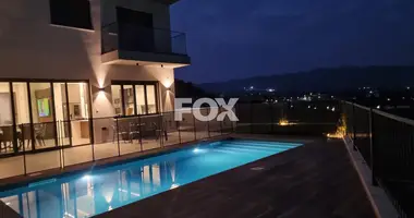 Mieszkanie 4 pokoi w Parekklisia, Cypr