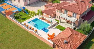 Hôtel 600 m² dans Grad Pula, Croatie