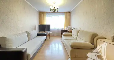 3 room apartment in Muchaviecki sielski Saviet, Belarus