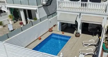 2 bedroom house in San Miguel de Salinas, Spain