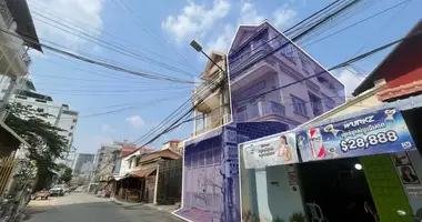 Дом 6 комнат в Sangkat Phsar Daeum Thkov, Камбоджа