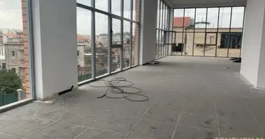 Коммерческое помещение 216 м² в Тирана, Албания