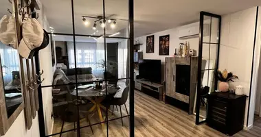 2 bedroom apartment in Benidorm, Spain