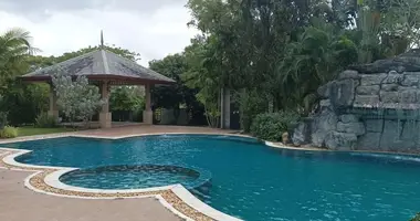 Villa 5 zimmer in mab fakthxng, Thailand