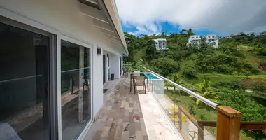 2 bedroom house in French Harbour, Honduras