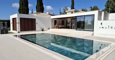 4 bedroom apartment in Kouklia, Cyprus