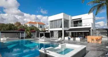 5 bedroom house in Ayia Napa, Cyprus