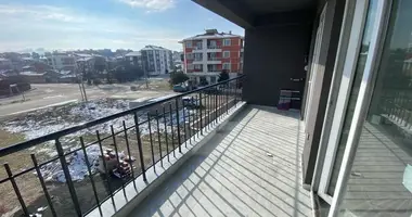 Apartamento 3 habitaciones en Tepebasi, Turquía