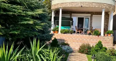 Haus 4 zimmer in Odessa, Ukraine