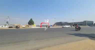 Участок земли в Sangkat Chak Angrae Leu, Камбоджа