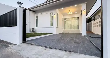 Дом 2 спальни в Nong Pla Lai, Таиланд