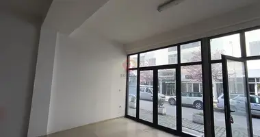 Propiedad comercial 245 m² en Bashkia Vlore, Albania