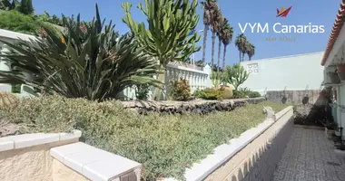 Villa 3 bedrooms in Adeje, Spain