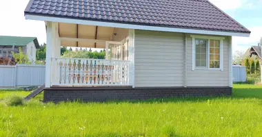 Casa en Piatryskauski sielski Saviet, Belarús