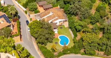 4 bedroom house in Ricmar, Spain