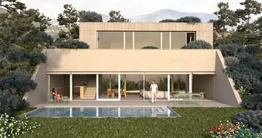 Villa 4 bedrooms in Farke e Vogel, Albania