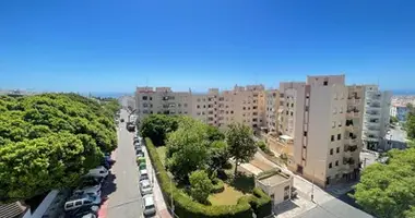 Apartamento 3 habitaciones en Dos Hermanas, Španjolska