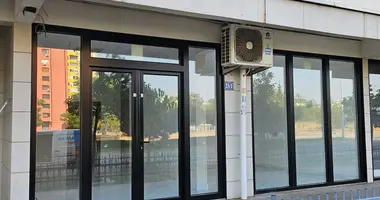 Propiedad comercial 60 m² en Podgorica, Montenegro