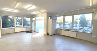 Propriété commerciale 150 m² dans Varsovie, Pologne