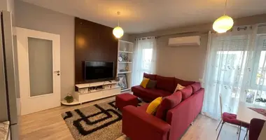 2 bedroom apartment in Tirana Municipality, Albania