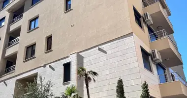 Bečići – One-Bedroom Apartment for Rent, 63 m² en Becici, Montenegro