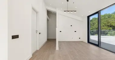 Apartamento 2 habitaciones en Tivat, Montenegro