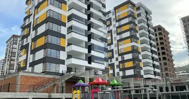 Квартира 5 комнат в Акчаабат, Турция