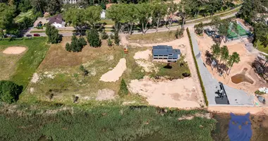 Propiedad comercial 284 m² en Narach, Belarús