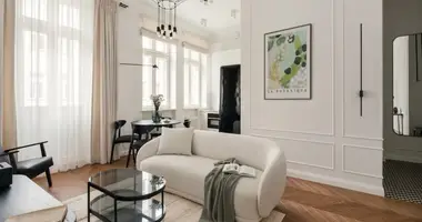 Квартира 2 комнаты в Варшава, Польша