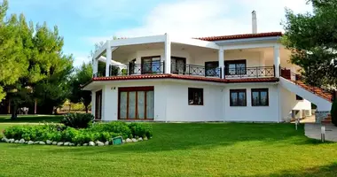 Villa 8 zimmer in Loutraki Perachora Agioi Theodoroi Municipality, Griechenland