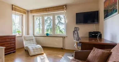 Haus 4 zimmer in Piastow, Polen