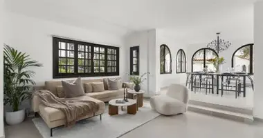 Apartamento 3 habitaciones en San Pedro Alcantara, Španjolska