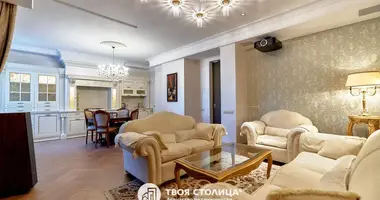 Apartamento 4 habitaciones en Minsk, Belarús