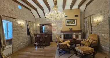 Casa 6 habitaciones en Montenegro