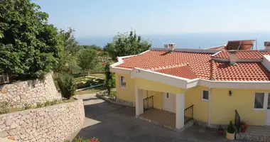 Haus 5 Schlafzimmer in Dobra Voda, Montenegro