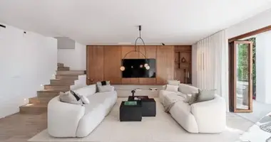 4 bedroom apartment in San Pedro Alcantara, Spain