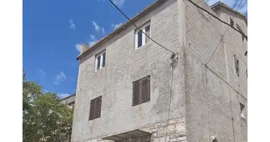 9 room house in Opcina Milna, Croatia