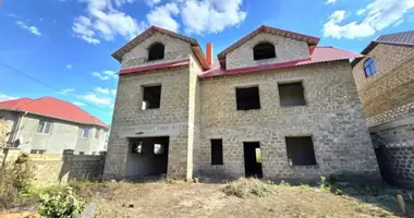 Casa 10 habitaciones en Usatove, Ucrania