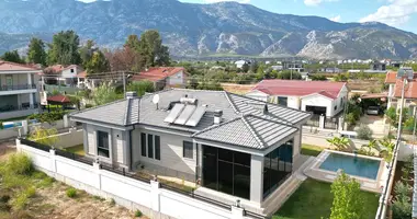 Villa 4 bedrooms in Dosemealti, Turkey